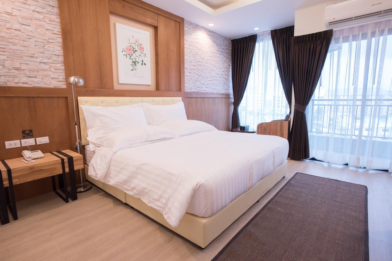 Triple B Boutique Residence Si Racha Exterior foto
